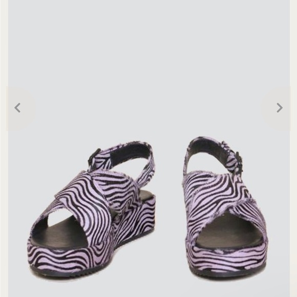 Intentionally Blank // Sum Sandal in Lilac Zebra - Picture 2 of 6